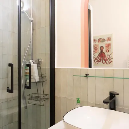 Appartamento 63 M Near Buttes-chaumont *